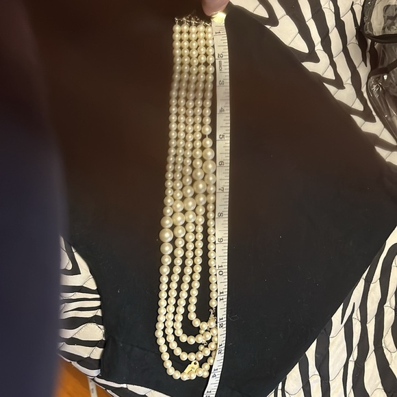 Vintage Pearl Necklace 5 strand. Never worn. - Picture 4 of 5